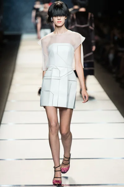 Look 26